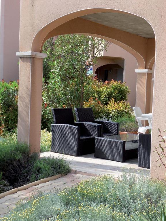 Residence Village D'Oc Golf De Beziers By Popinns Exteriör bild